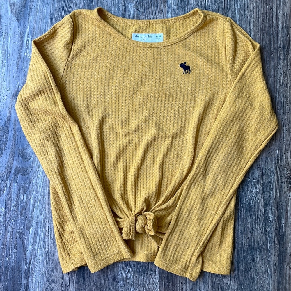 Abercrombie girls long sleeve knot front shirt